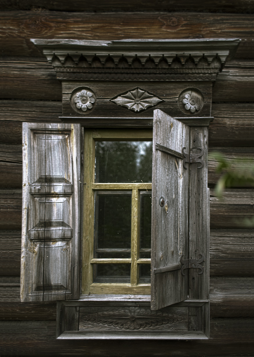 Окно в доме Липатова из д. Кобылино (ныне Журавлево), серед. ХIХ в. 