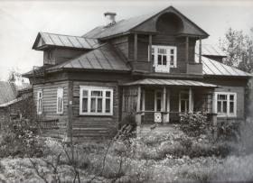 Дом Михаила Гагарина на улице Калинина (Овальной) города Чухлома