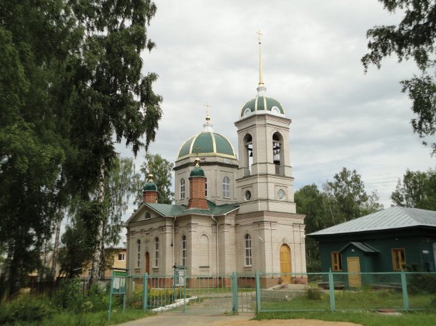 Свято-Серафимовский храм в Малышкове