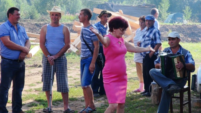 На празднике деревни. 2 августа 2014 года. фото Михаила Шейко