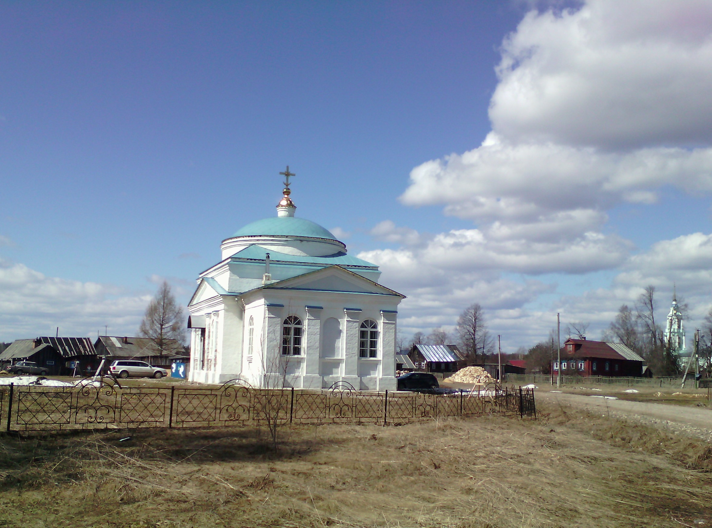 Церковь Дмитрия Солунского. фото М.Шейко, 24 апреля 2016 года.